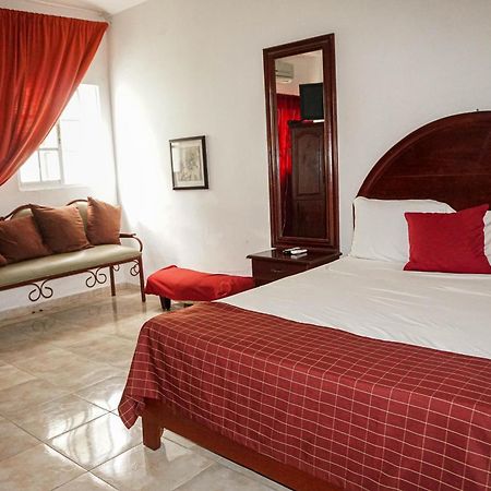 Hotel Nuevo Amanecer El Catey Eksteriør billede