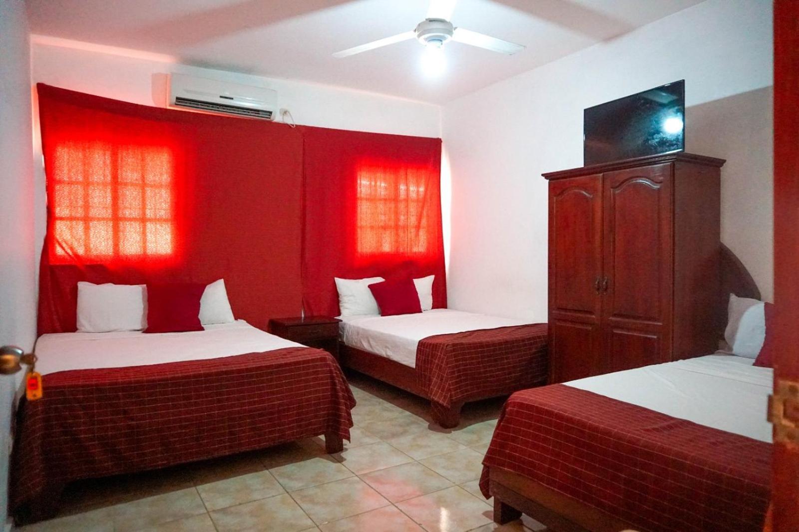 Hotel Nuevo Amanecer El Catey Eksteriør billede