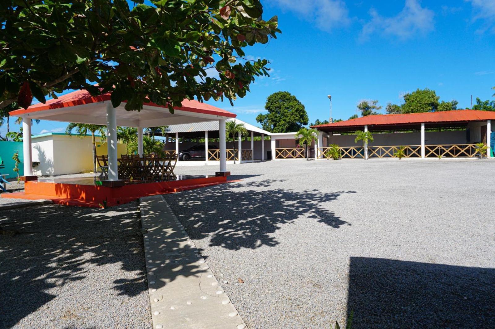 Hotel Nuevo Amanecer El Catey Eksteriør billede