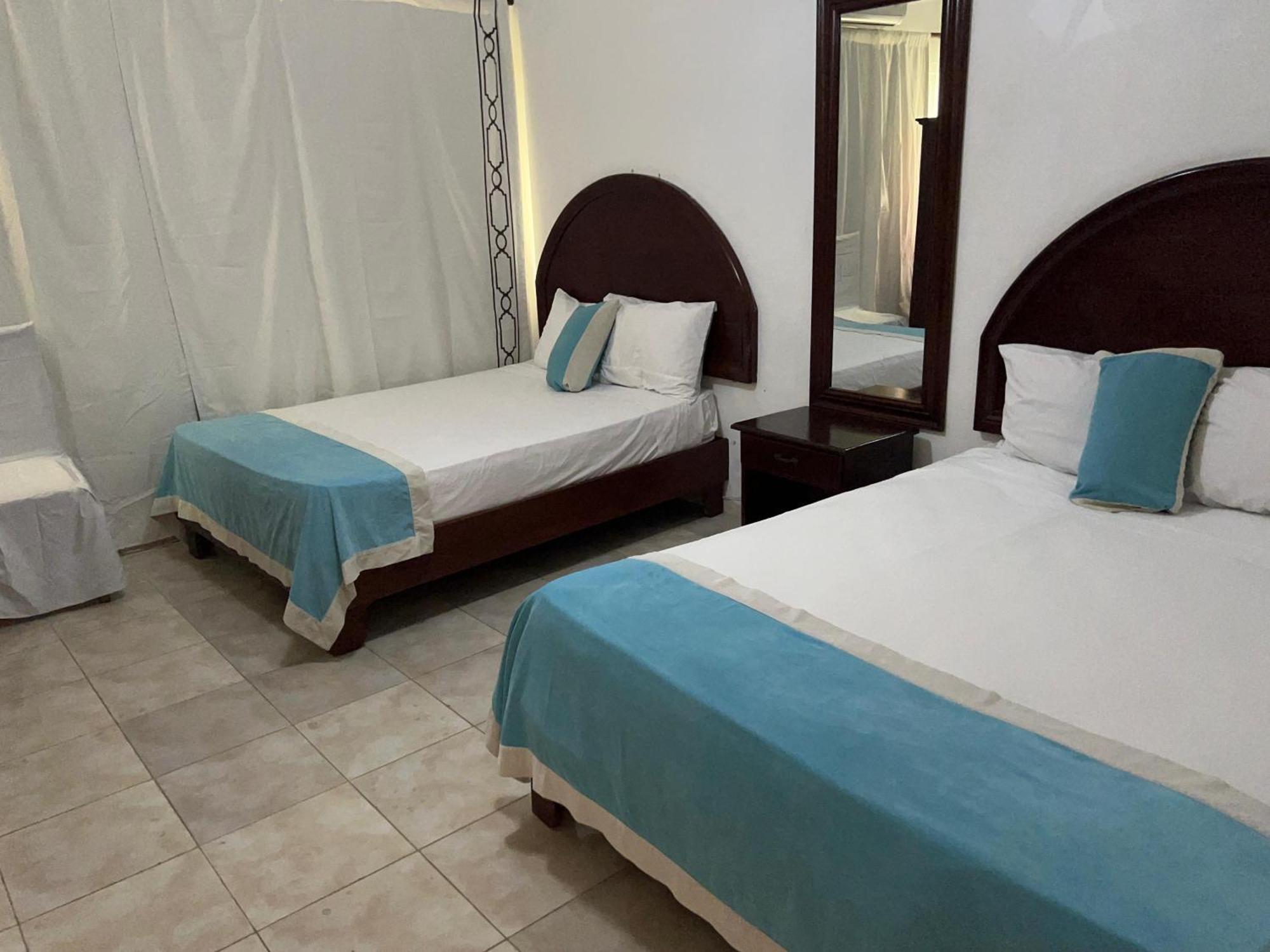 Hotel Nuevo Amanecer El Catey Eksteriør billede